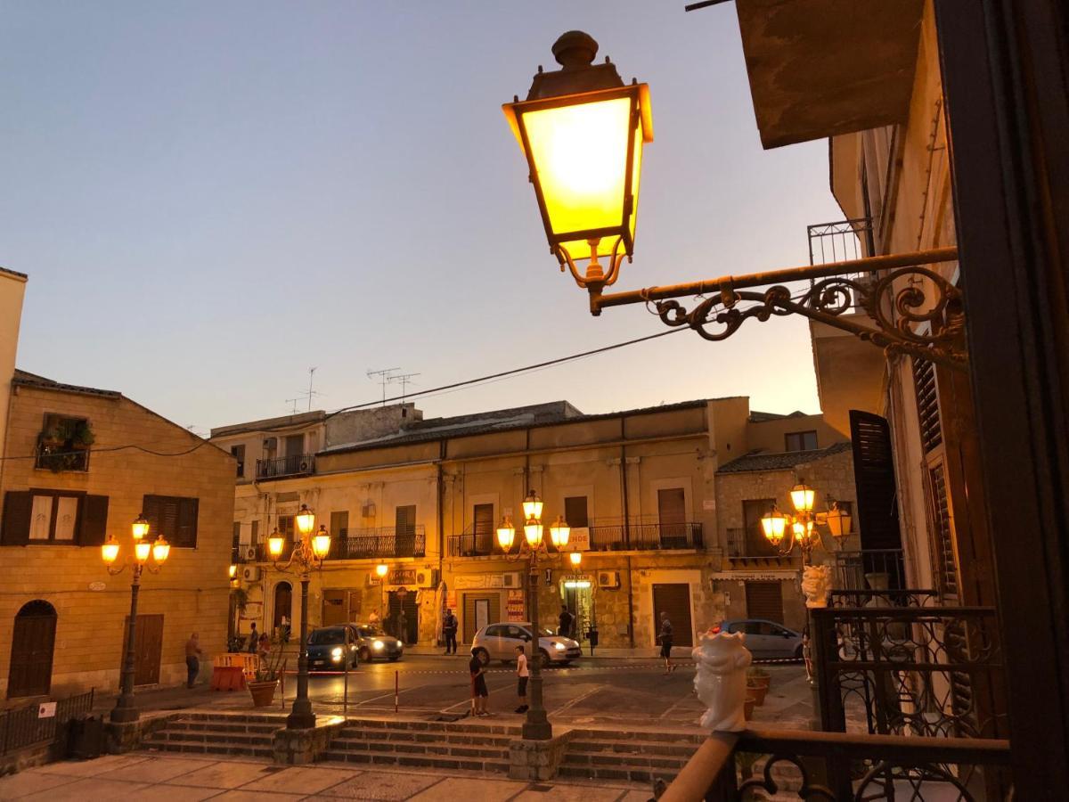Cortile Umberto Apartman Racalmuto Kültér fotó